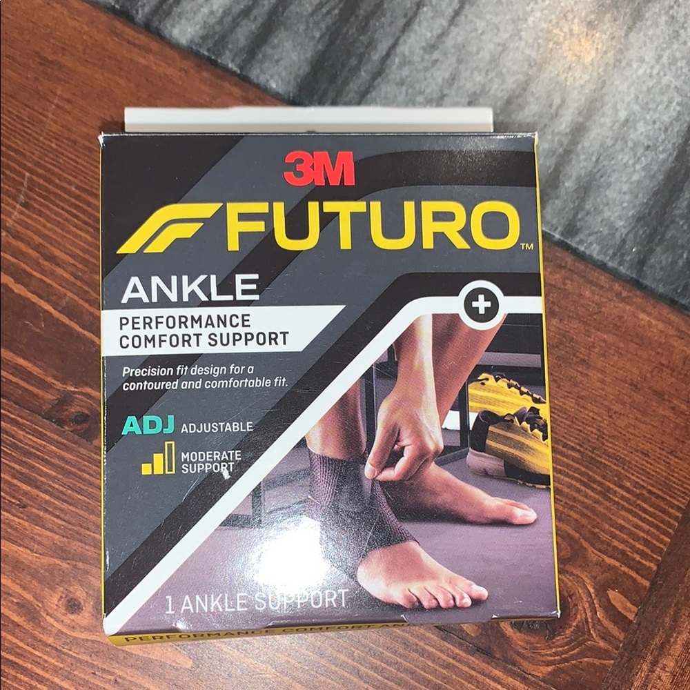 3M Futuro Ankle Support
